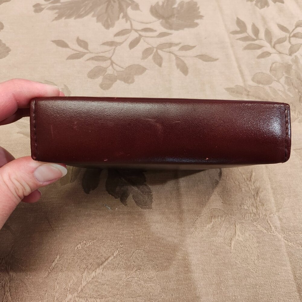 Vintage Toiletry Travel Kit, New with Tags! - Picture 13 of 14